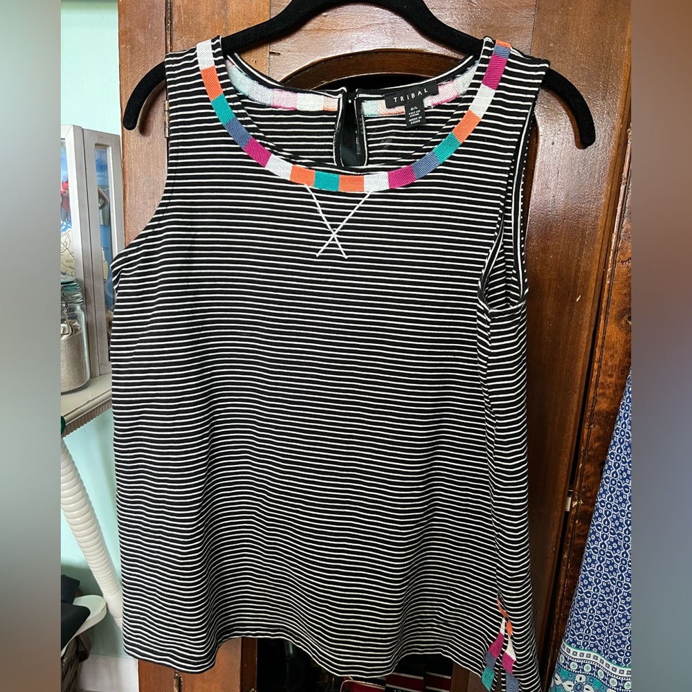 Tribal Black White Stripe Embroidered Neckline Tank Top Size Small
